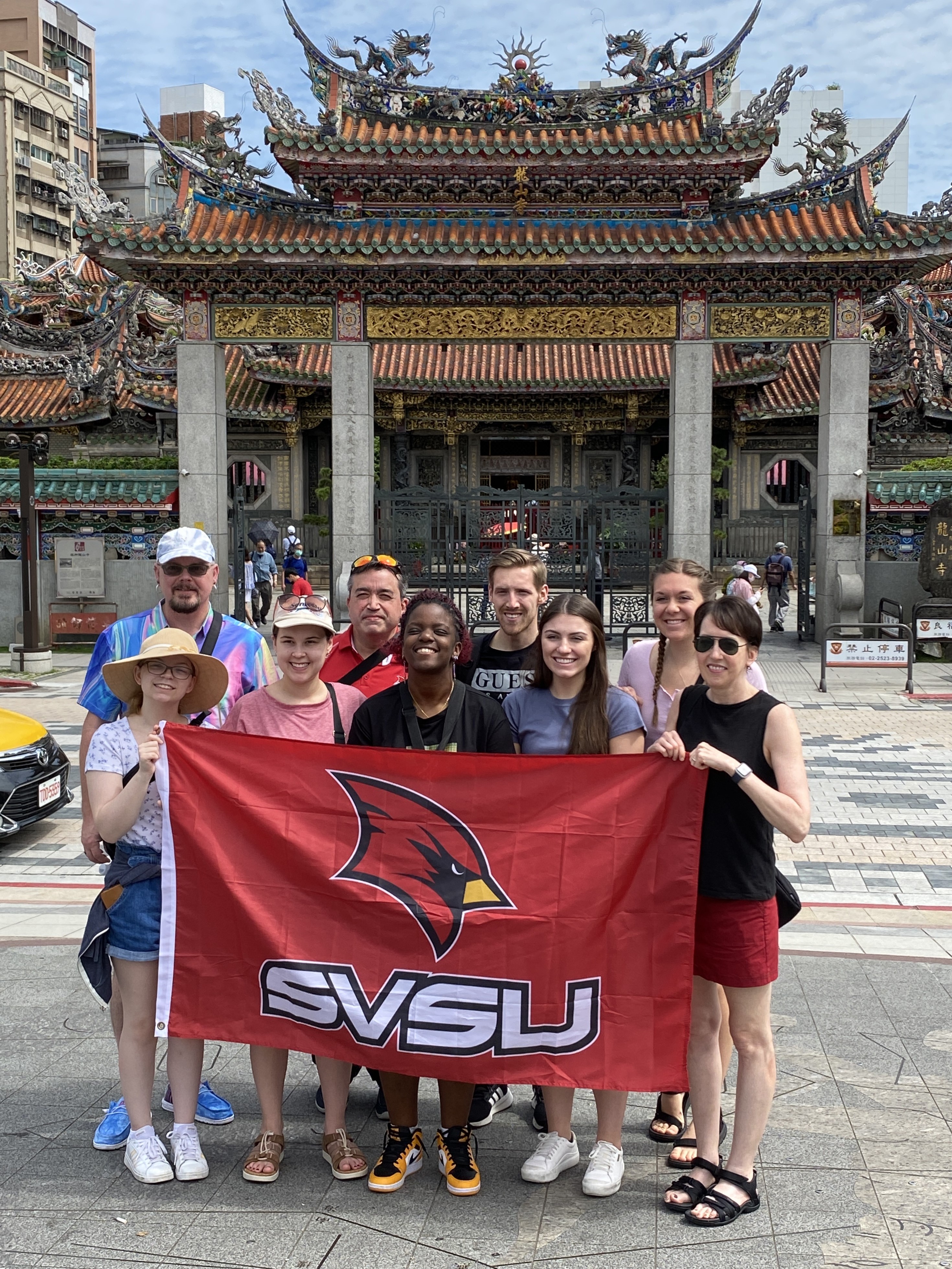 Photo of students in the program of distinction for 2023