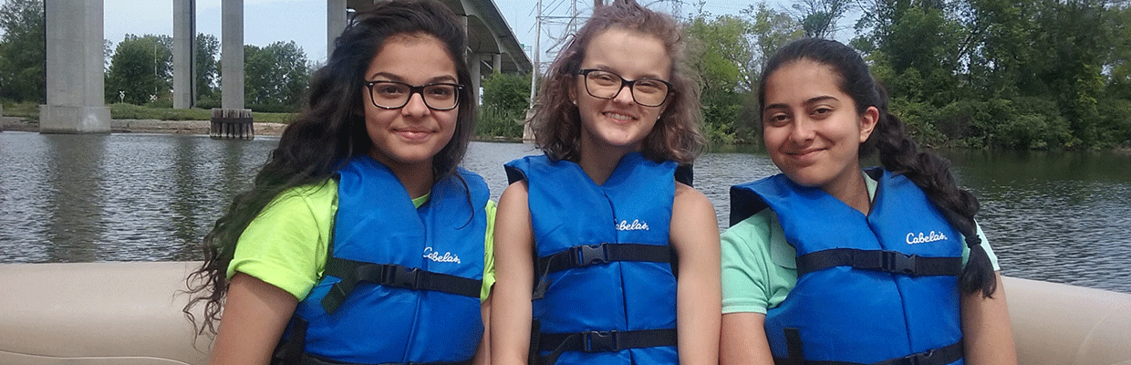 Middle school students working on project in Saginaw Bay.